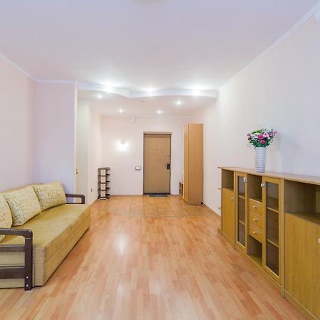 Апартаменты Возле Мвц Kiev Habitación foto