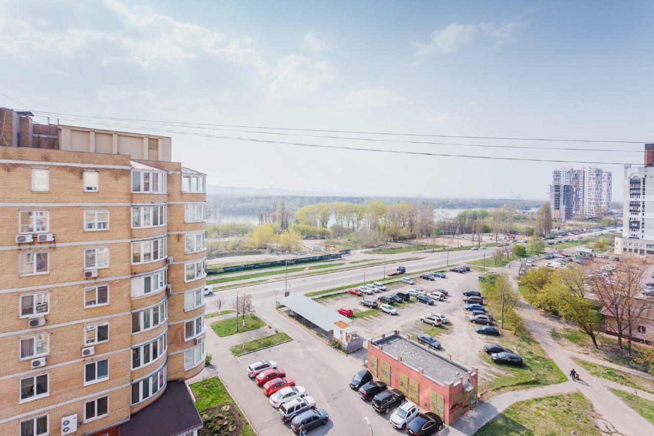 Апартаменты Возле Мвц Kiev Exterior foto